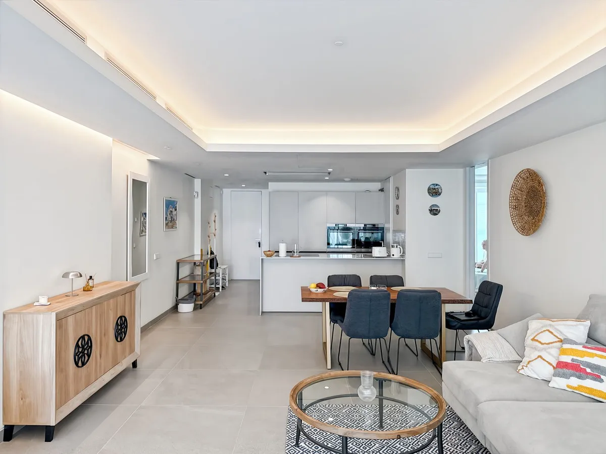 b35aa2de-43b8-4495-ba84-30cf85f895da