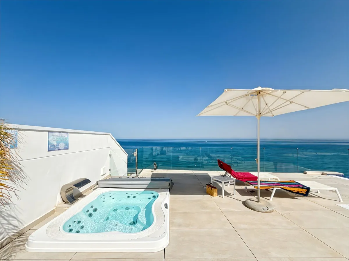 df92f704-b6c6-476d-abb8-10774cdb059f