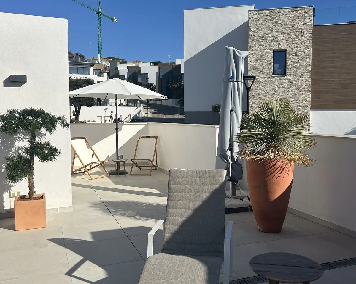 1384a151-4a5f-49f5-b90d-5a8469b32617