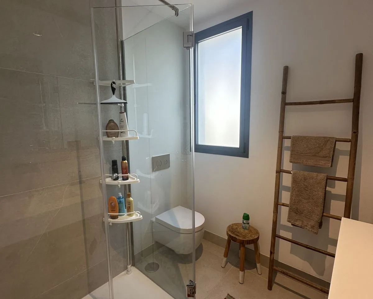 2b9b5e71-b582-4a0a-aff4-6756d579365a