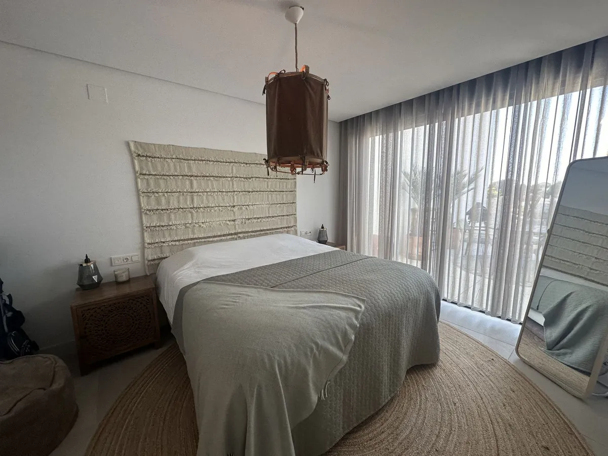 942bb32c-8905-4a24-b9ba-60fd806c2bfc