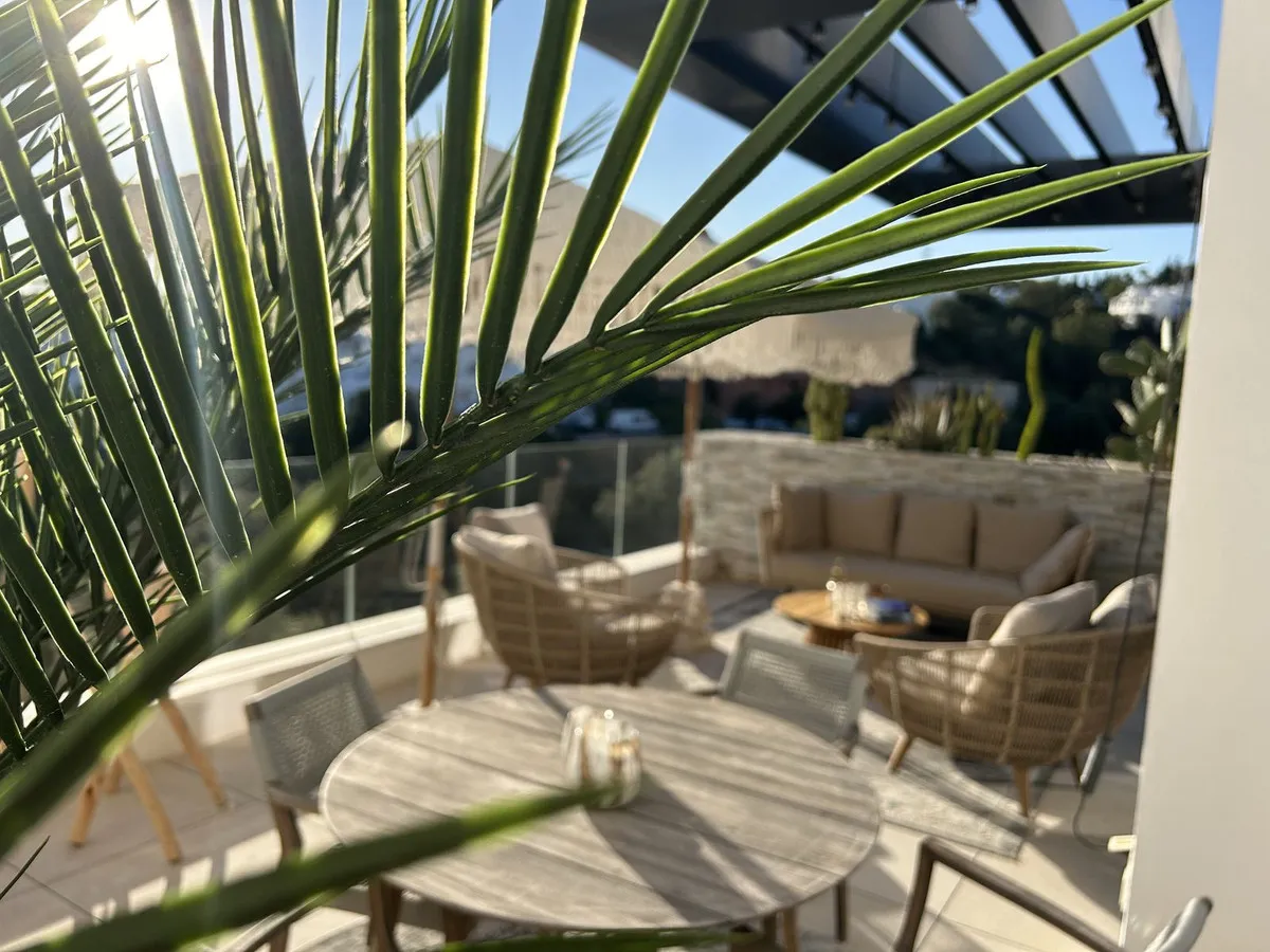 c26a43e1-2dff-4723-9d69-0fa1766c117e