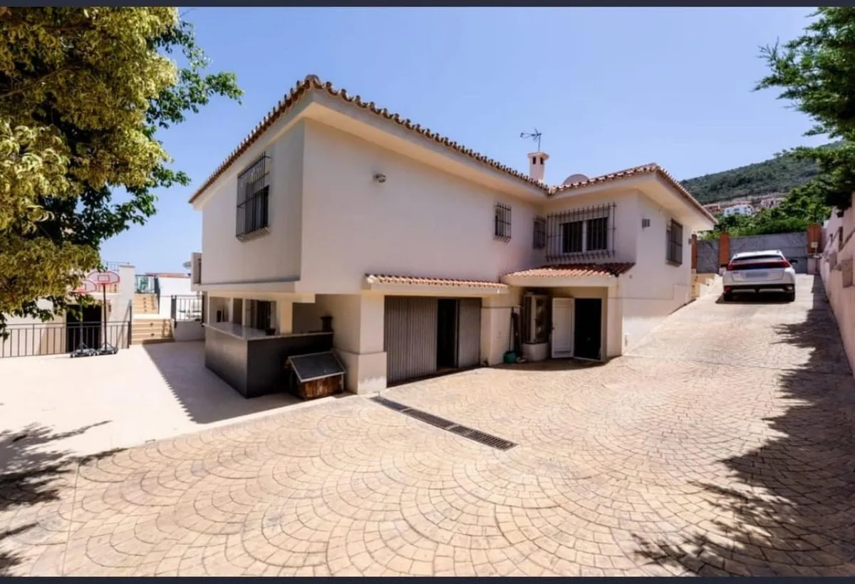 313663c3-05a0-4606-8e64-37820222f05d