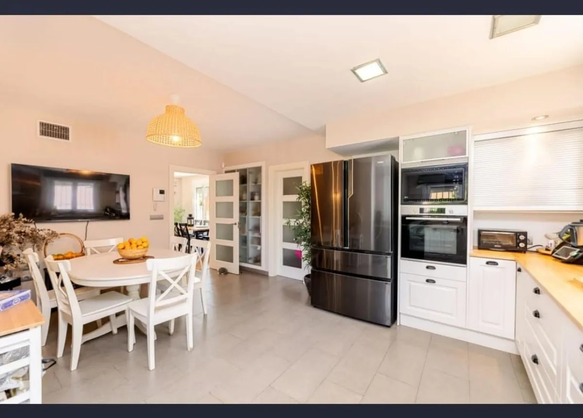 c11fc6f5-5113-4bcc-924e-bd5564ab53f4