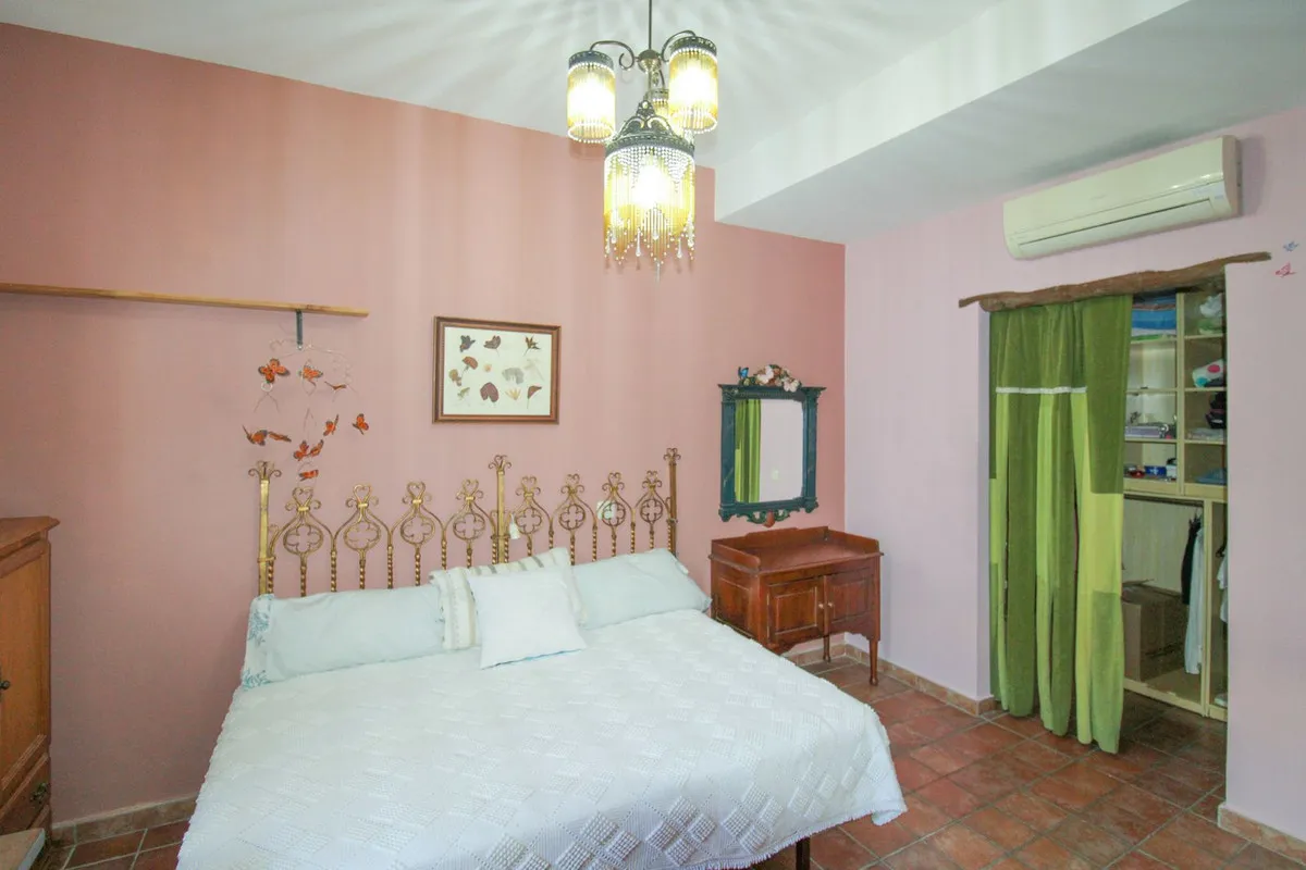 7abfa3b1-5fc8-4428-b527-46b2b7ed4ddd