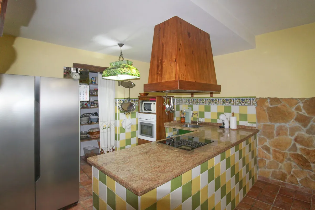 a402cbfa-d6a6-440a-9a5c-e5d70fd3f811