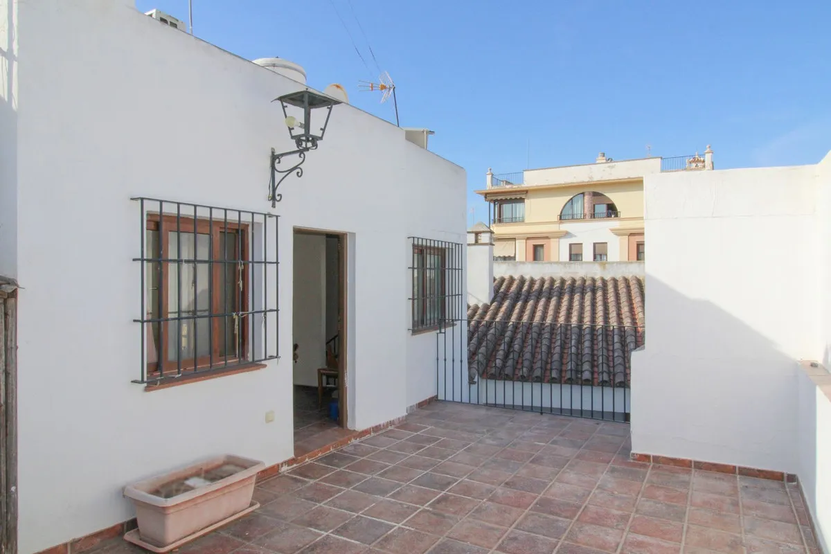 aad9fba4-1034-45e2-81b6-979ed3d29a59