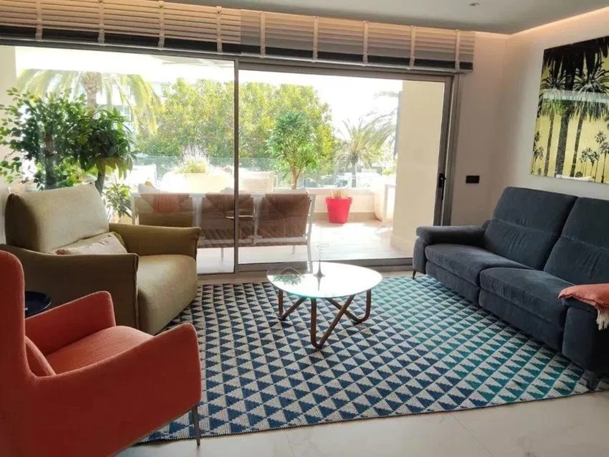 626aa423-a7ff-4b53-80f3-863adcbdba16