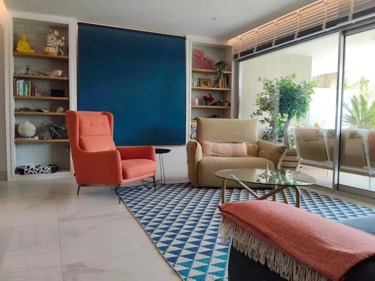 e6020107-86bc-4090-94e7-6f1e9c002c09