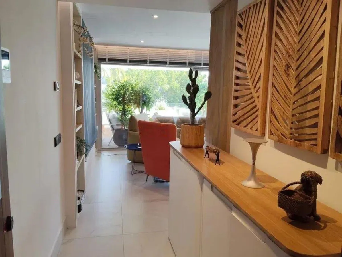 e64bb9f6-197d-4afa-b2c6-9cab04ee9966