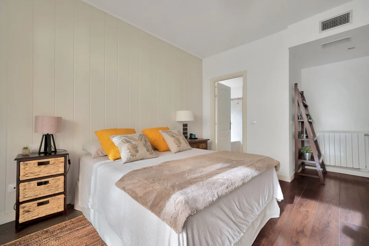 406b7b77-f9f4-452d-a755-104f44e32e52