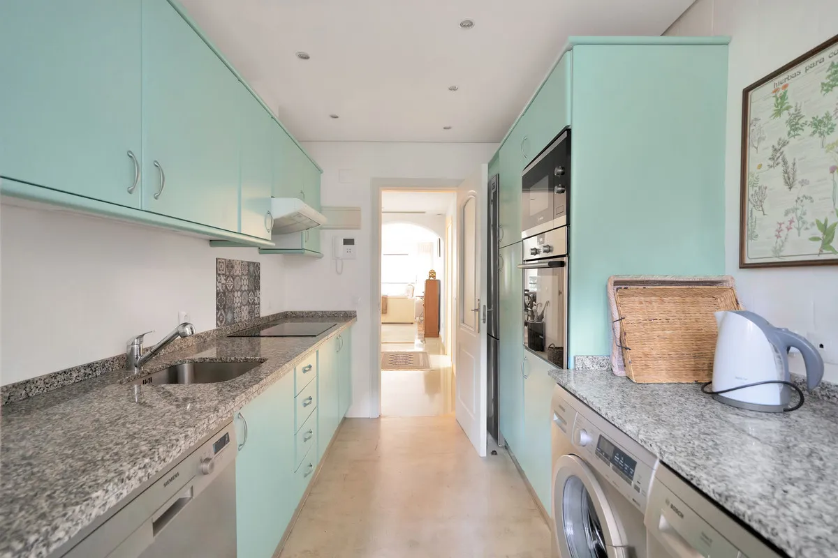 7b4a41c6-f2cc-4dd5-9644-896801f11a34