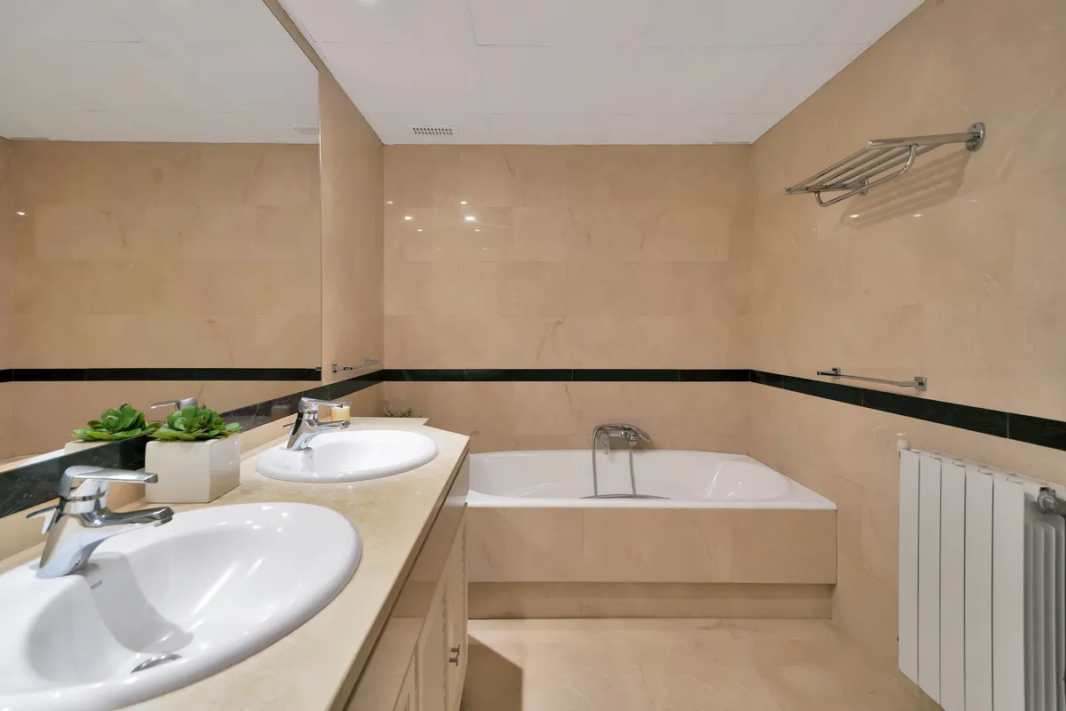 8dcfa613-3864-4c87-adca-db16e94dc355