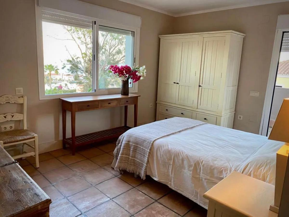 4fd0b1c9-8042-4adb-aafb-2840c27bb734