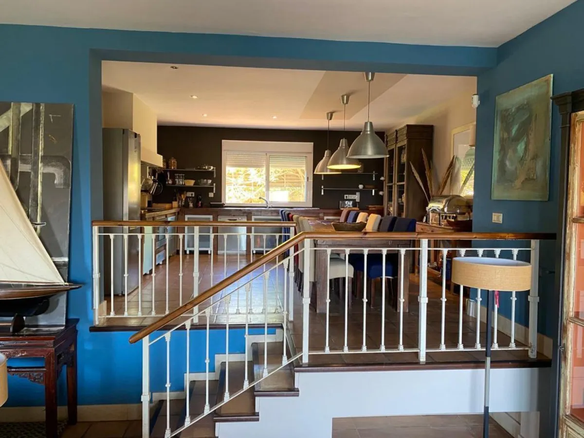 c34d83c8-cc41-4e55-b49e-a999a2d52026