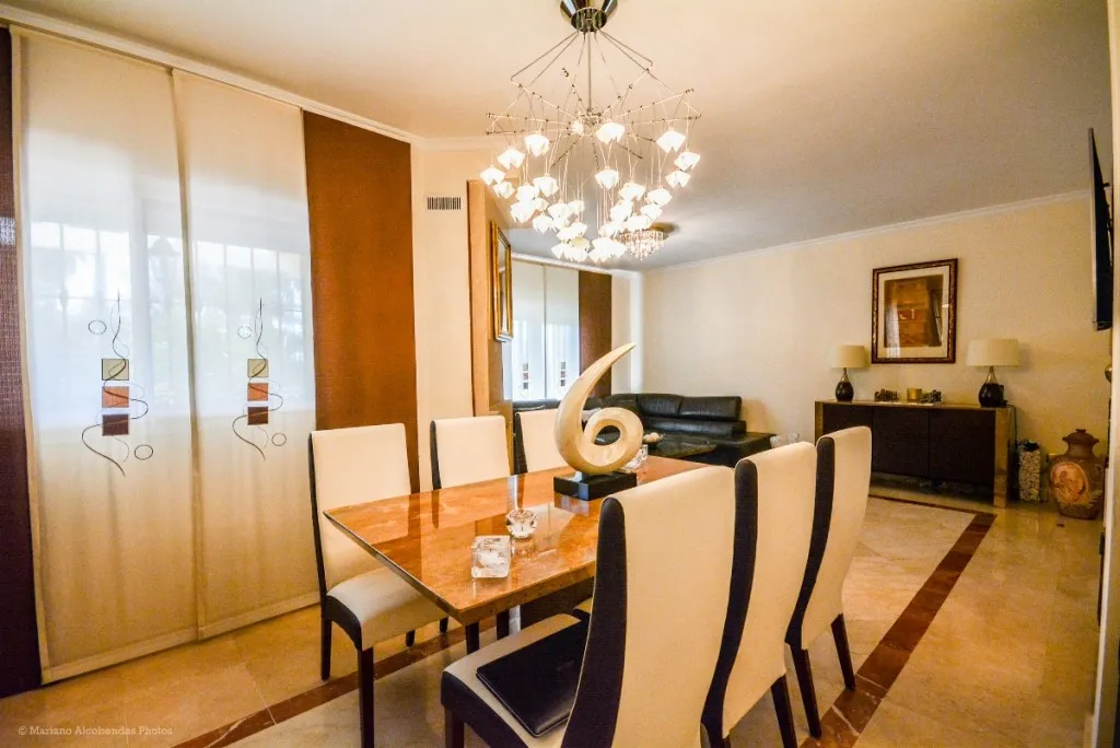 28a963b4-f849-4fd5-8e6d-1cdabfbd40a5