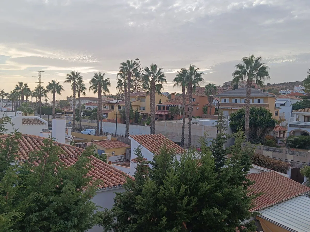 056cd2f5-6372-4425-bfd4-6ea2121bb2b9