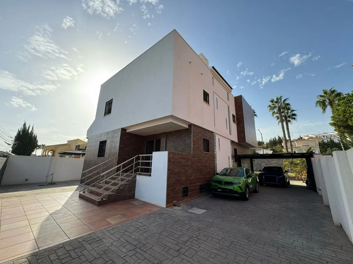 4c866b53-d7e5-4a7b-a169-3bd020d9fb24