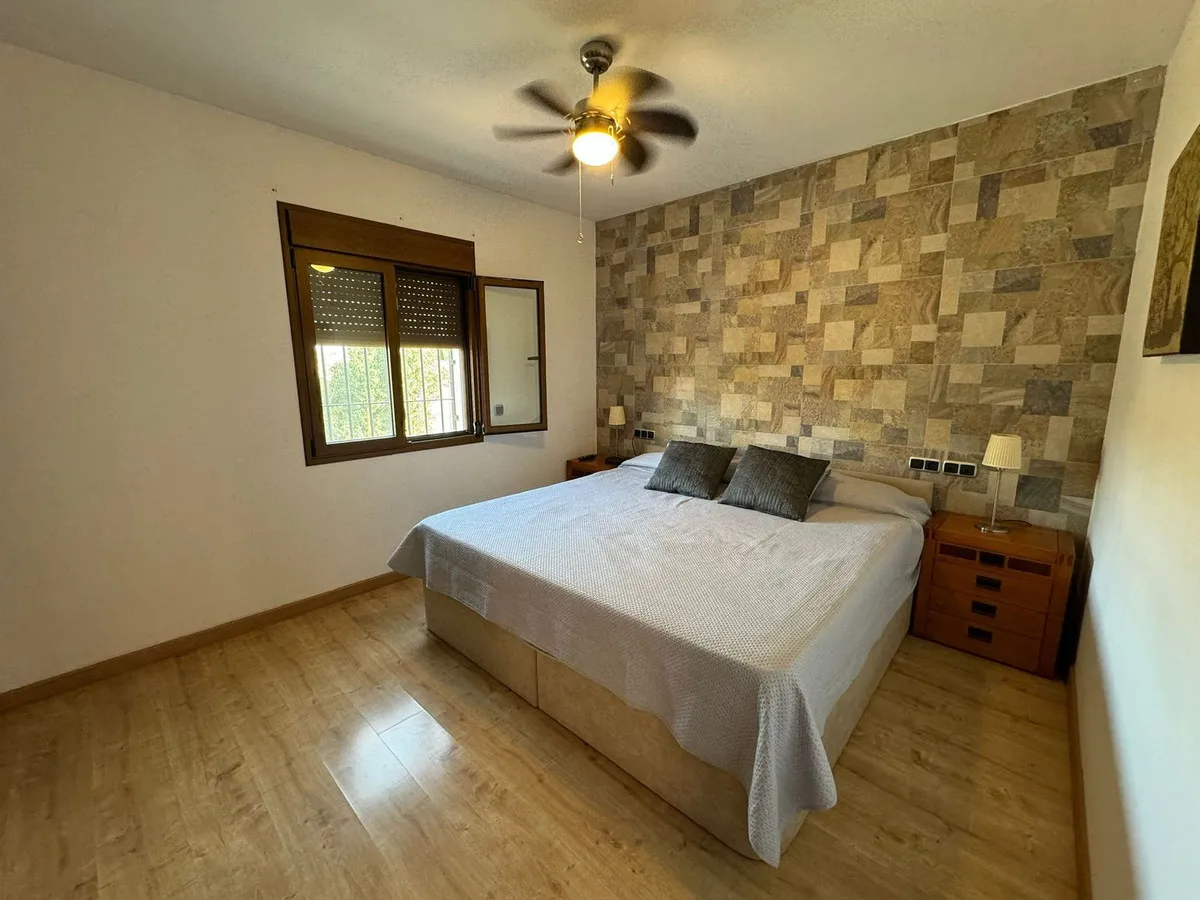 c2475df9-9577-47b0-ac7d-e4bb6ac228f9