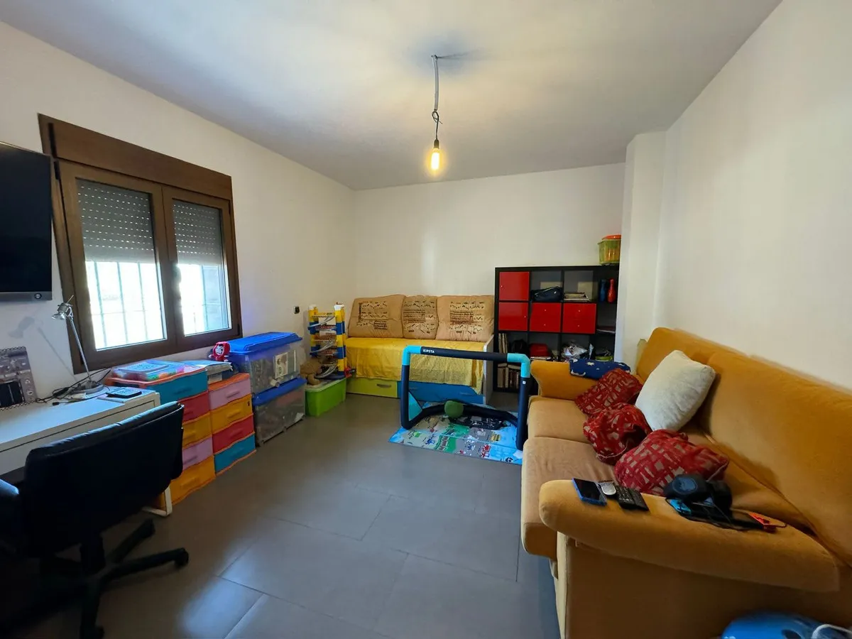 f019c0ae-57d4-49a9-aa04-741bce5bf6f1