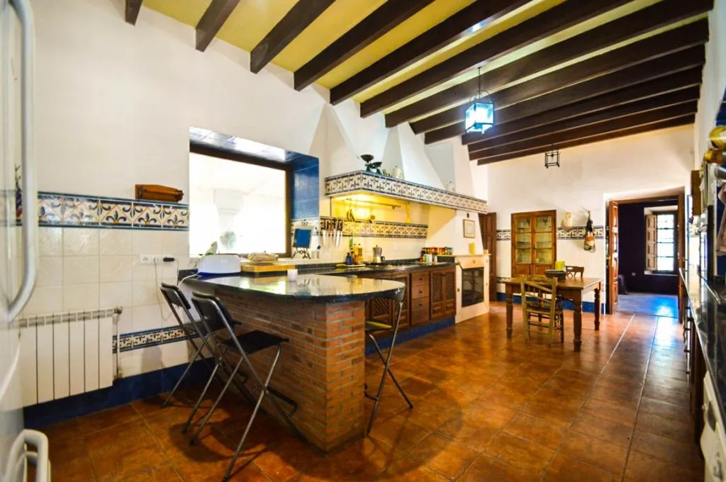 7e758751-4a9a-4fcd-b2e1-7ff00069b7f4