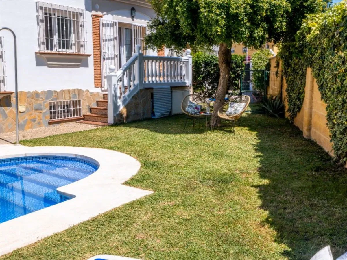 27040a29-f9c6-450e-8c0d-17c070ca6b3a