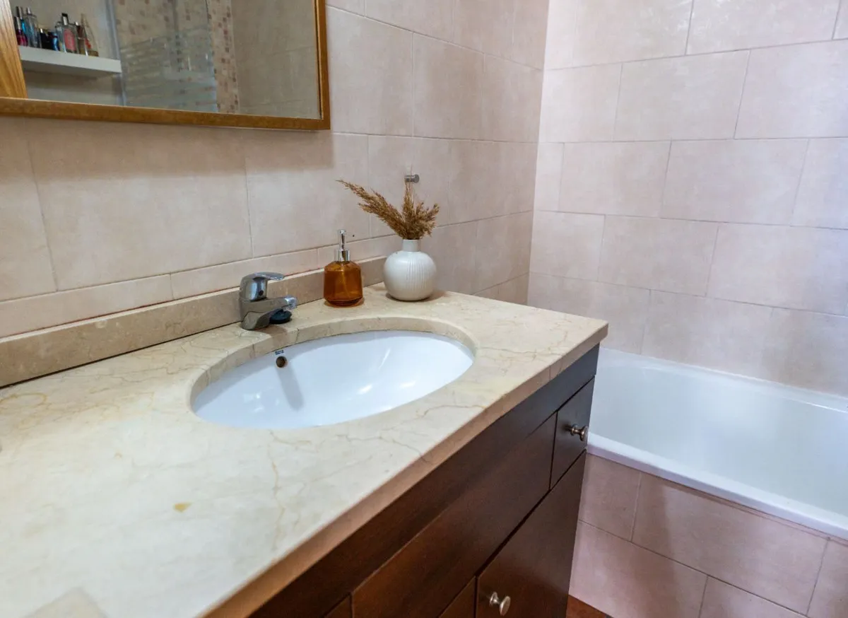 a4e686da-d8c0-4b49-8480-ef8aa4e75419