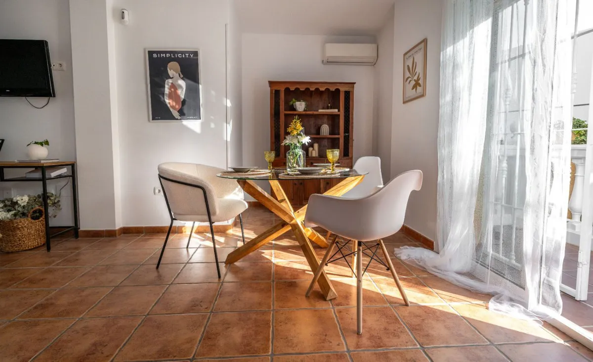 e33694f6-2d65-424a-ad88-a5d6b26a757e