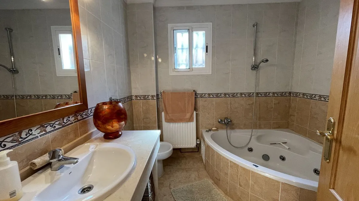 111c6a23-372a-442d-8189-7d88cb206518