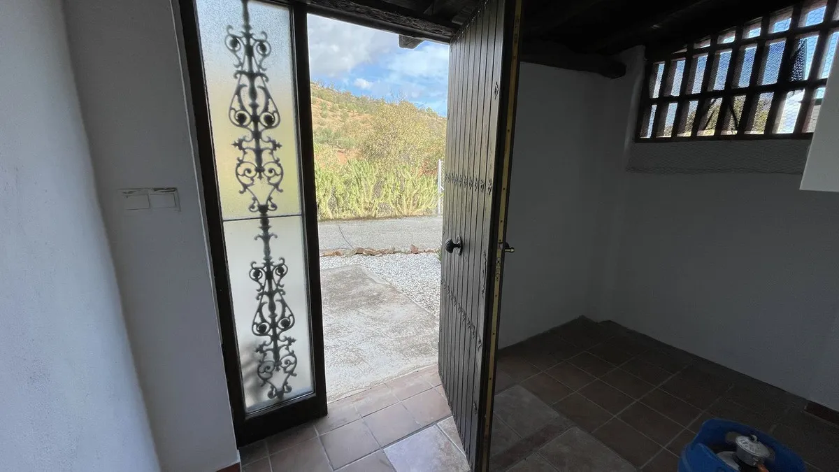 2f558f08-aa81-4ebb-b379-ab0620152ba8