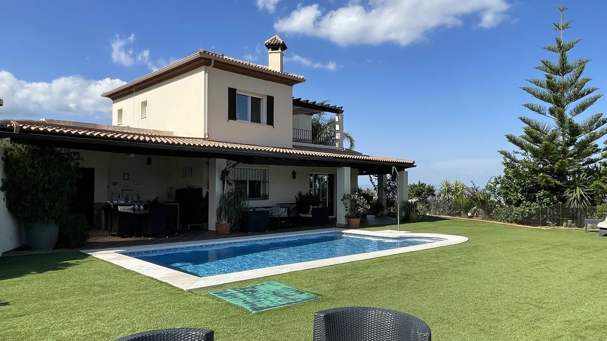 884068f5-43ac-4759-a0f4-136369a81199