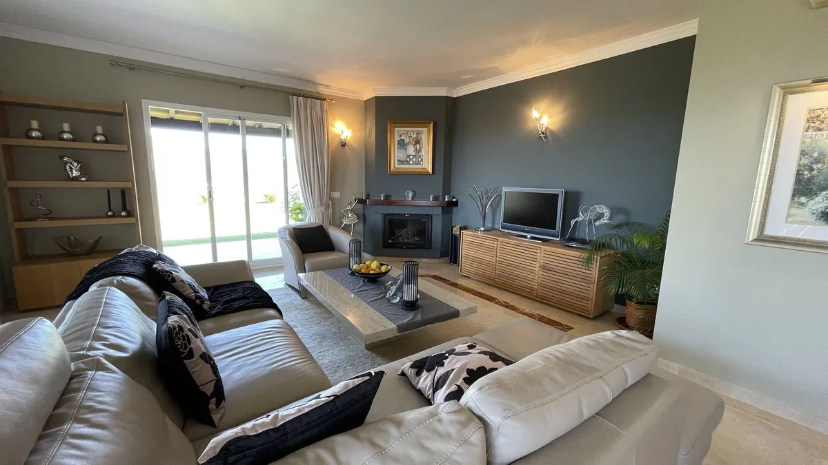 981565bd-36e9-4e75-9477-490749b80d62