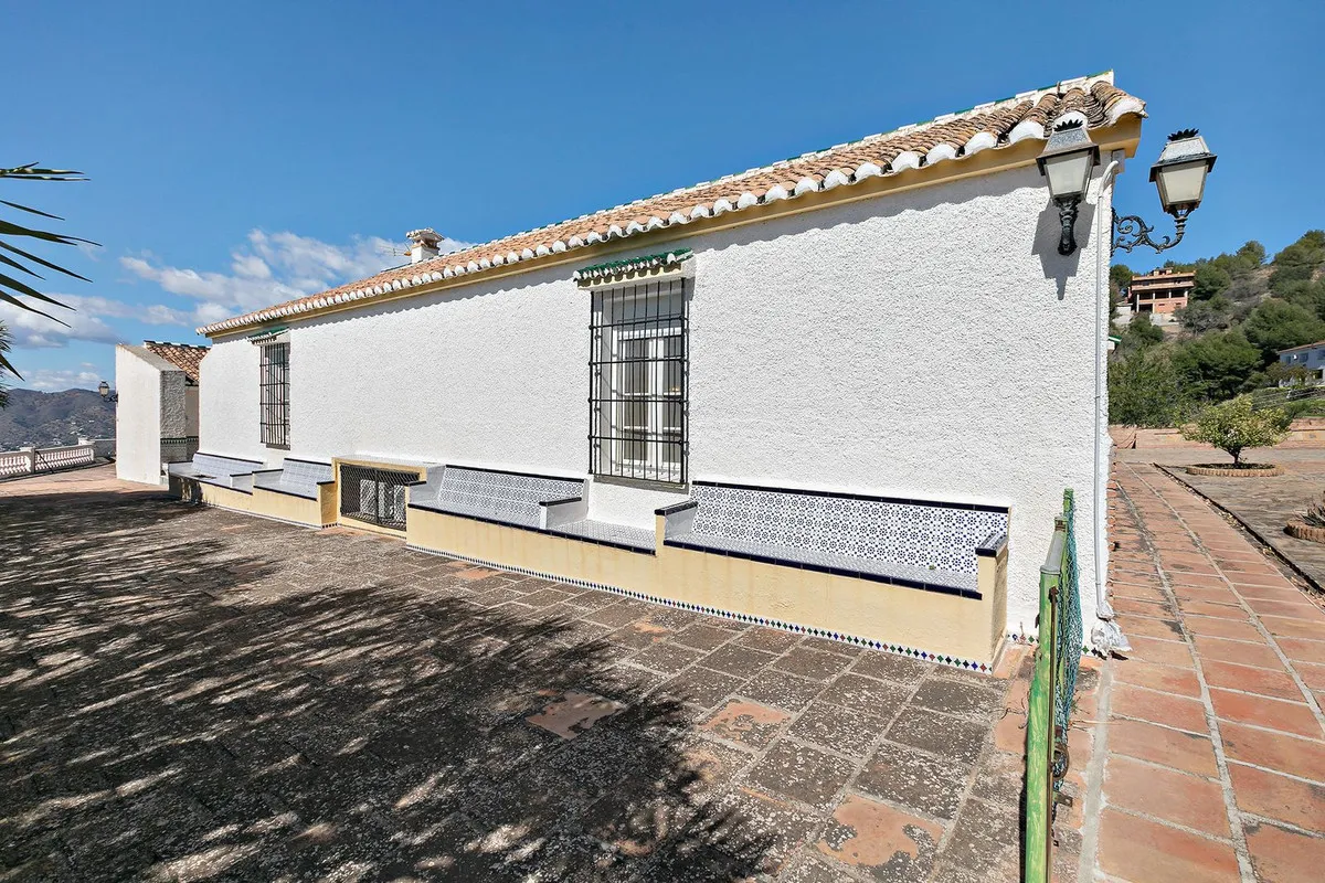 0ef8607a-7dce-4d84-8ddf-d8ed0b933b43