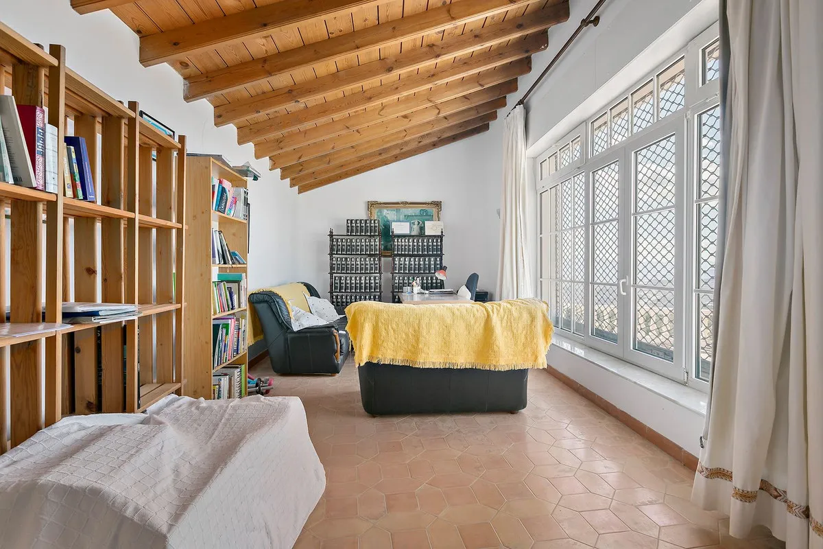 7131fe04-81bf-4f4e-8b65-a6104af3b7f8