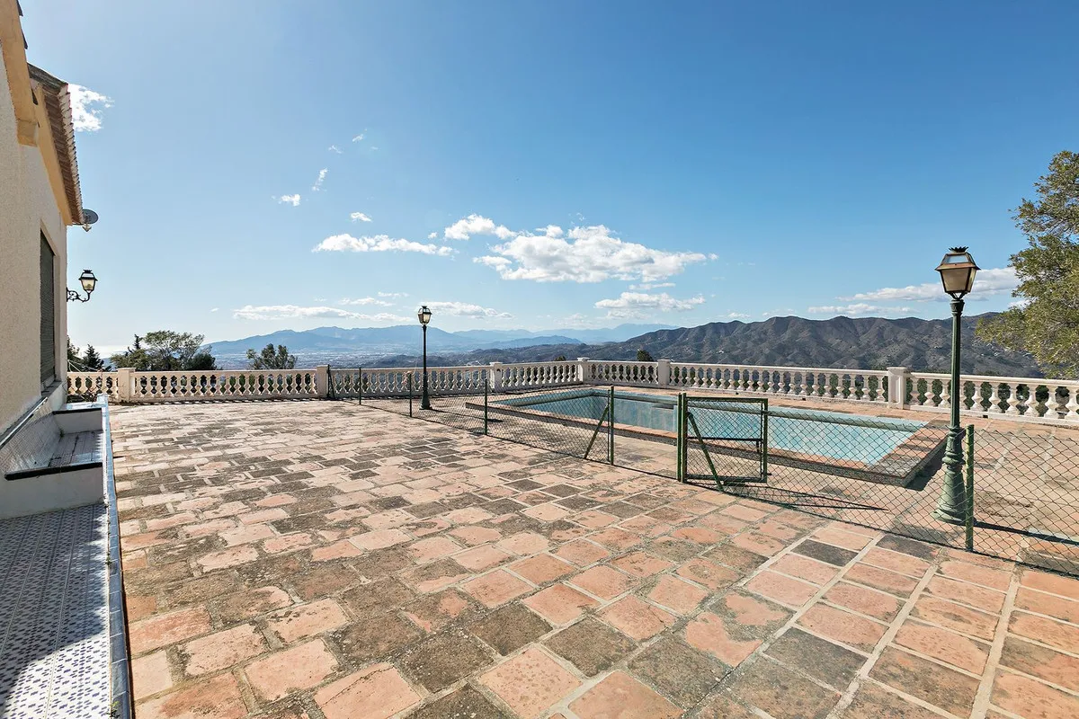 77dd8b1c-1adc-4bf0-88b1-f10c58fb5712