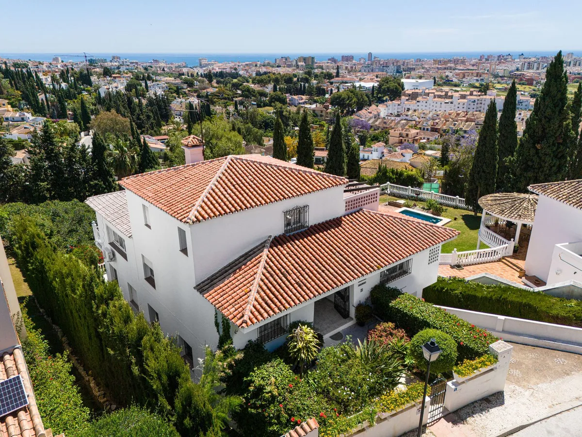 d6ea004b-9032-4b86-8483-27562dc7081d