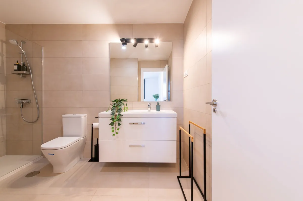 65c5eae8-06db-4e3c-8d9d-b7e623ff6437