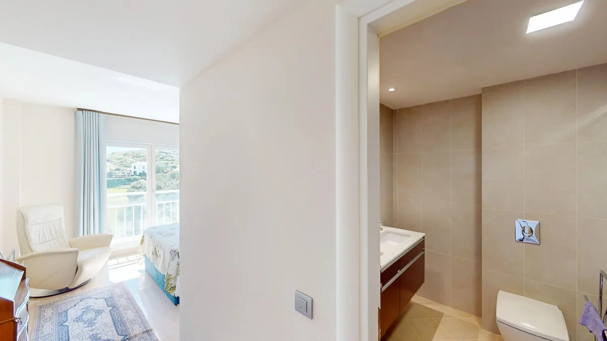 0b29c6e9-61cb-4d8f-aded-b241592c4603