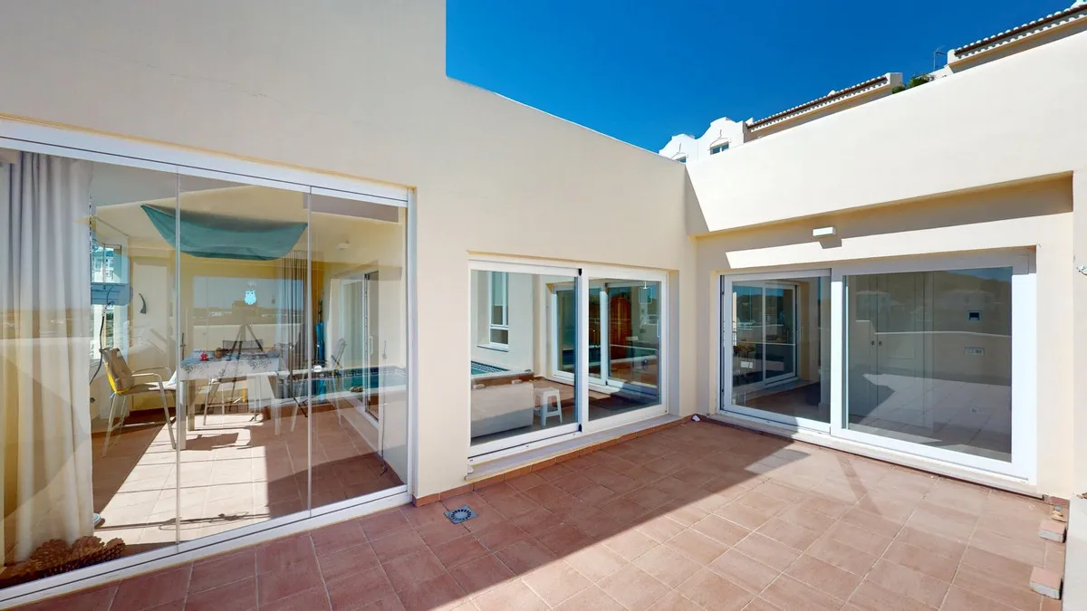 bfa3f520-fa37-4591-89c2-648097fd55ae