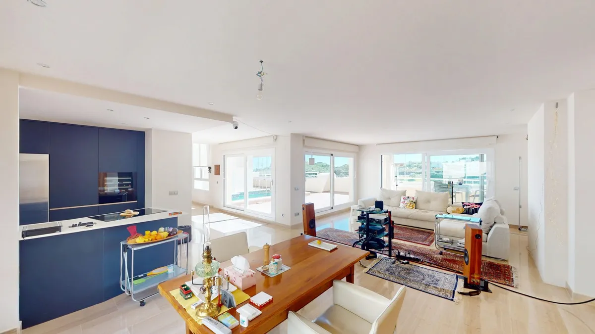 c50f867f-c126-4eb8-a311-37d7726afc00