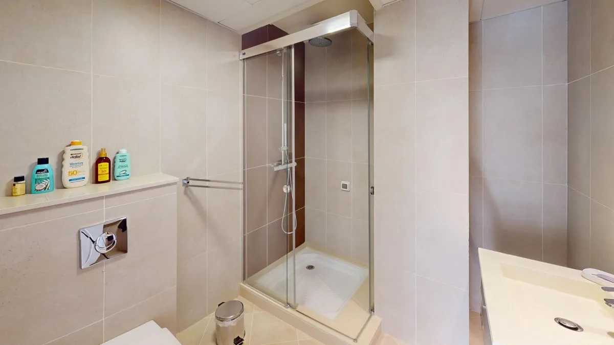 d0062294-f388-4c7b-acde-c6e83c9918d1