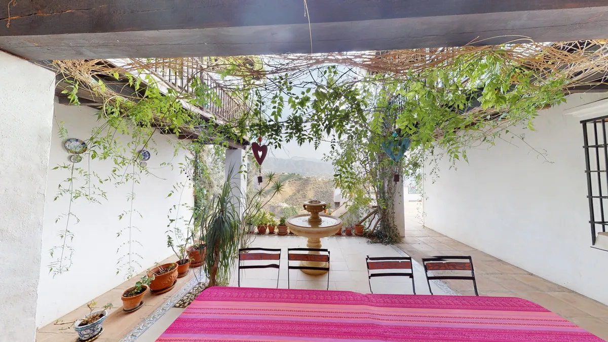 0feb6d00-533d-4f51-bea4-d073985703bf