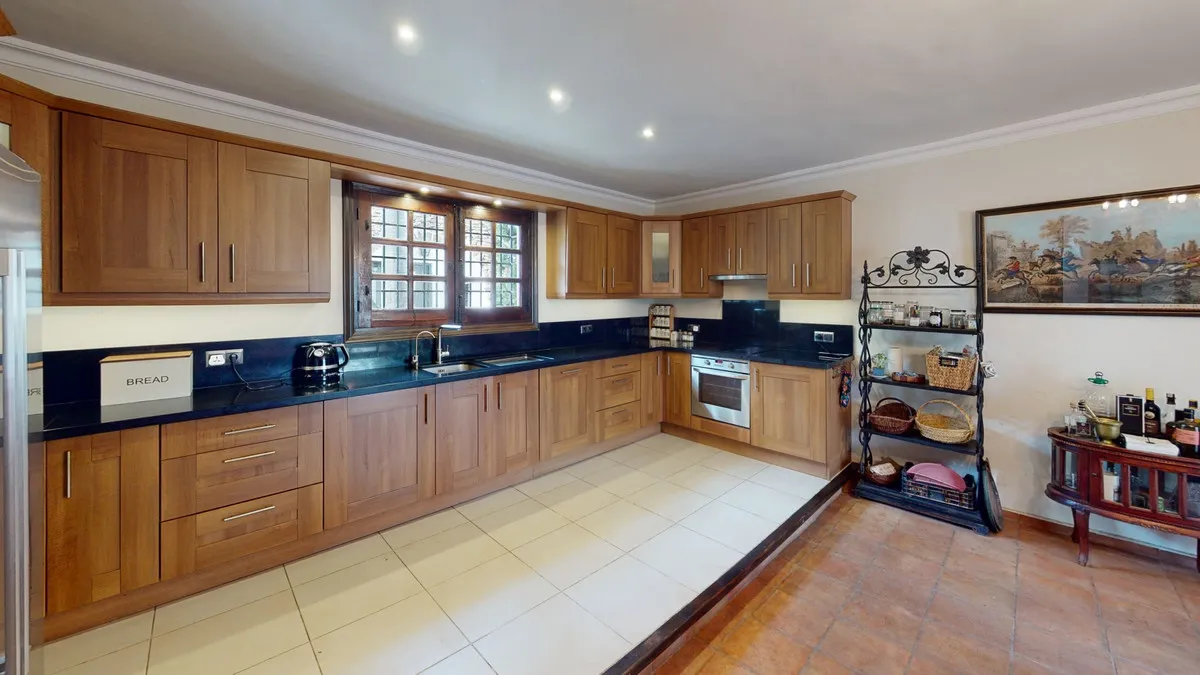 32d8ea55-3d1c-4950-aefd-28f2aa361a64