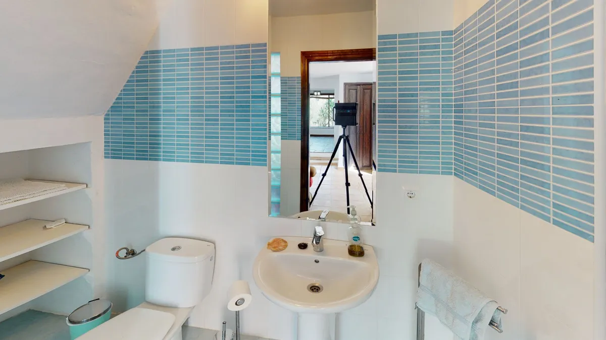 5bac53e4-d6f7-4236-a9bf-f75595033f64