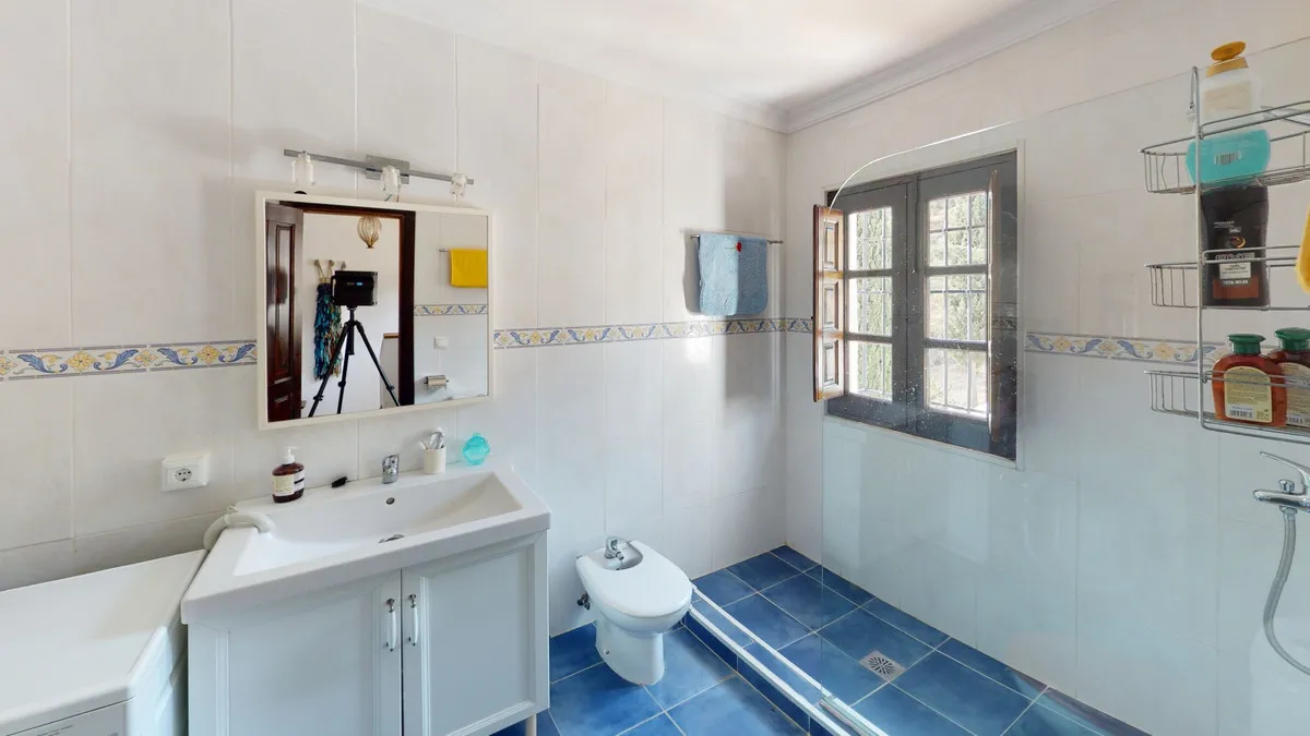 dd768ea4-6953-4b22-add5-51a6ad3402b5