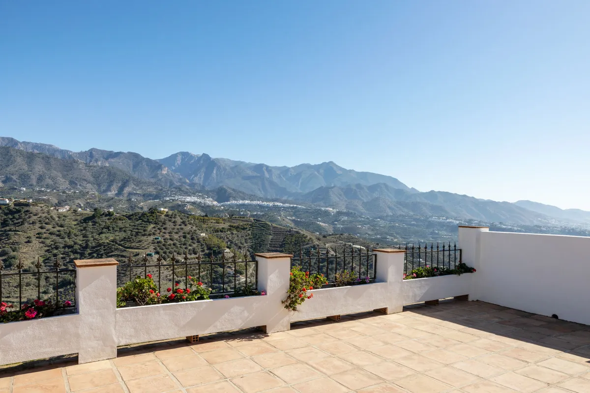 4f0e00ed-49c2-432a-9c4f-046939f9e4db