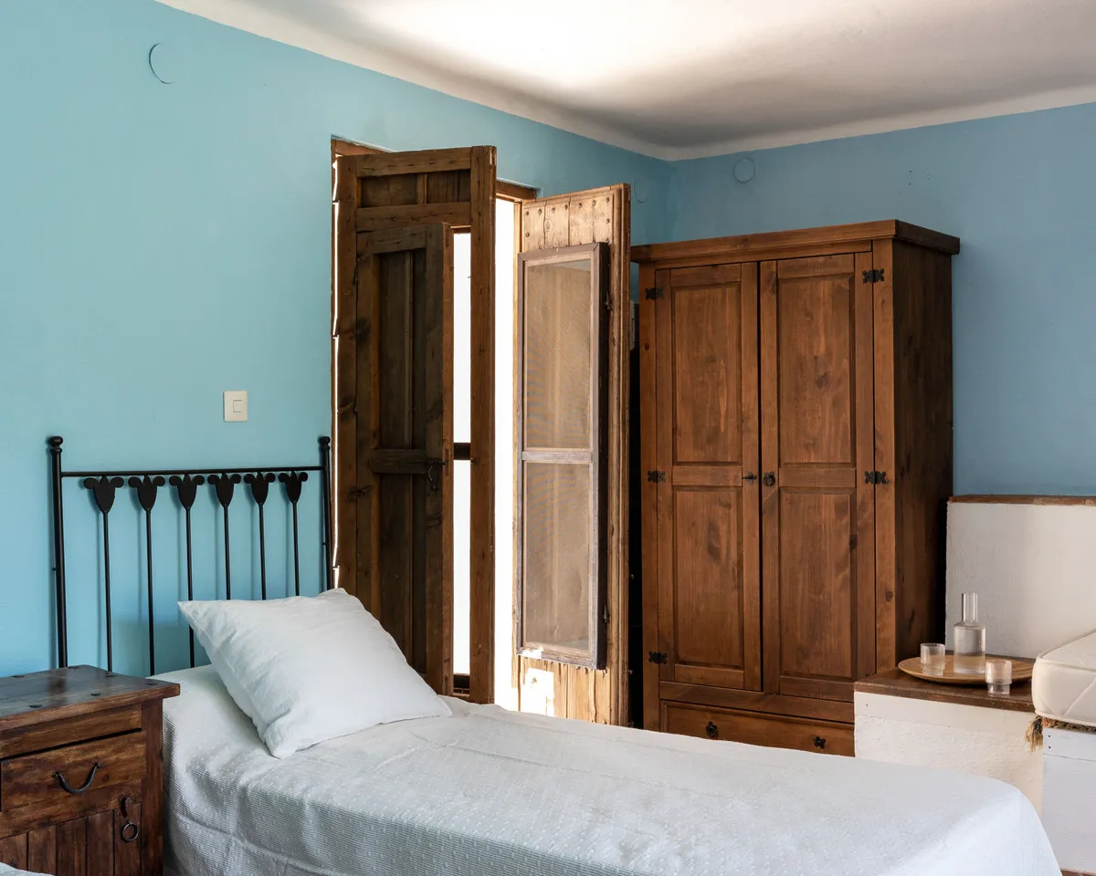 73c1366e-ee21-4b61-b4ea-82c2597f5d71