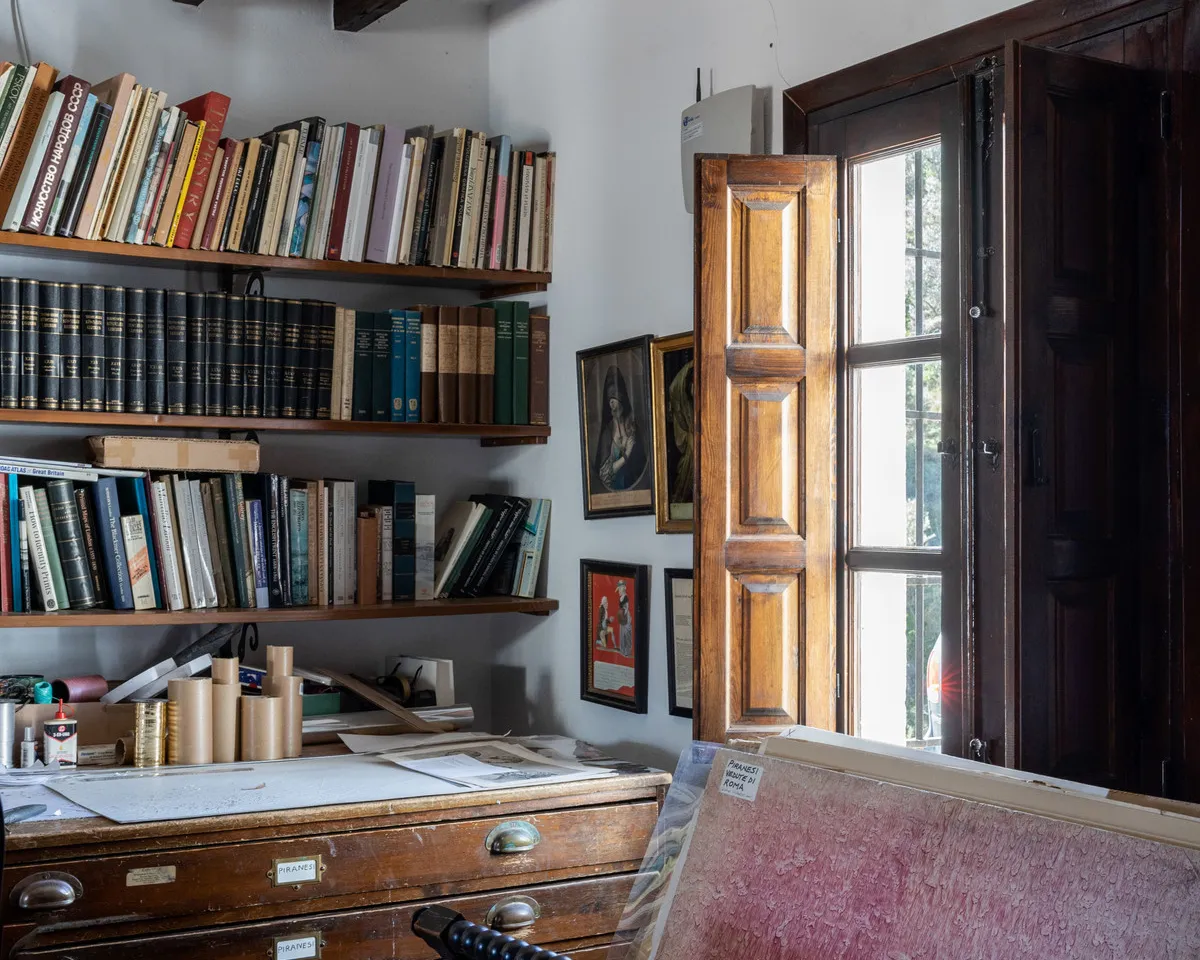 b610f8db-f245-47c5-9294-df64a6664834