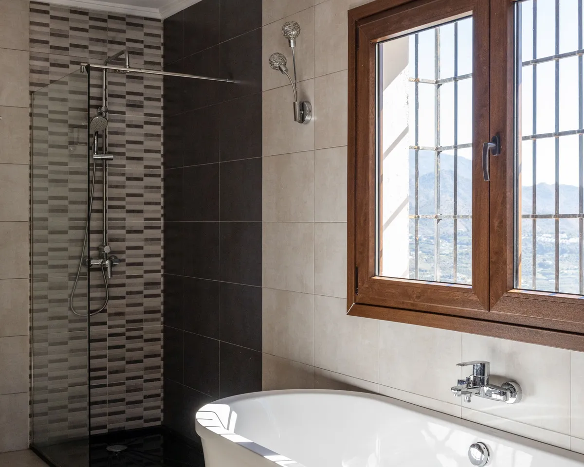 f7dc1c24-bca3-4019-9f54-d8e435e3a40f