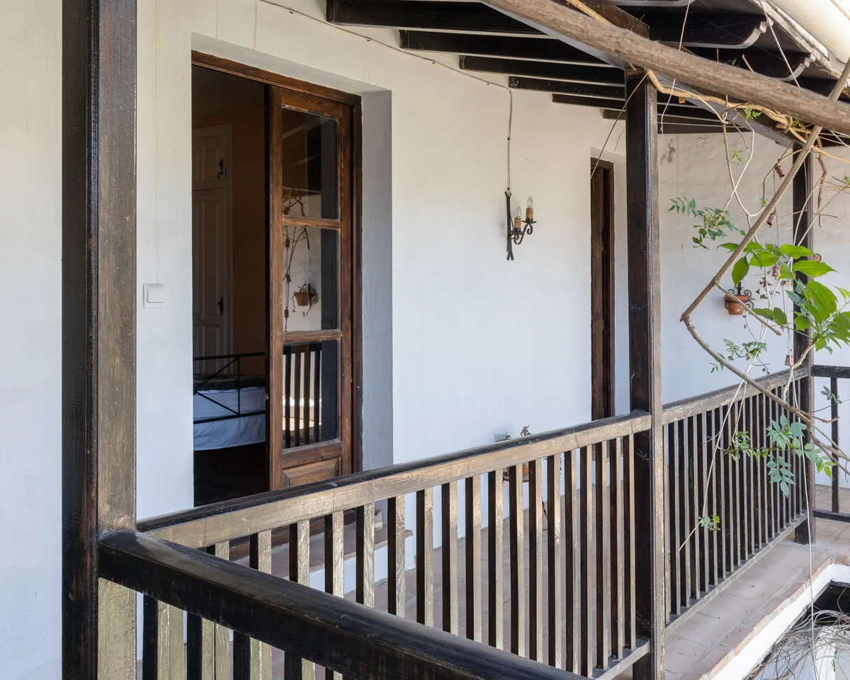 ff920d03-3a8f-46c3-916f-af7fd44a558d